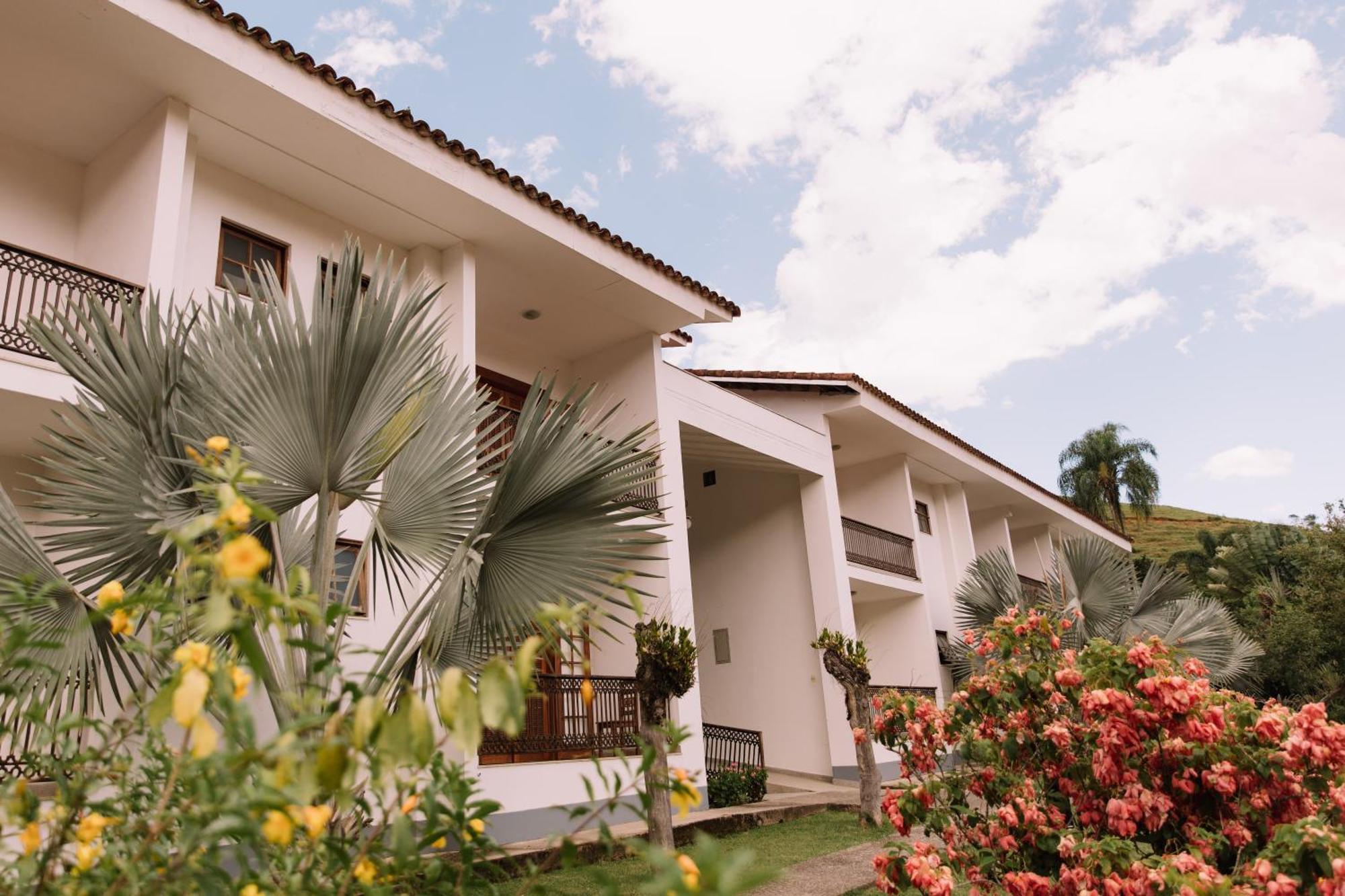 Resort Fazenda 3 Pinheiros Энженейру-Пассос Экстерьер фото