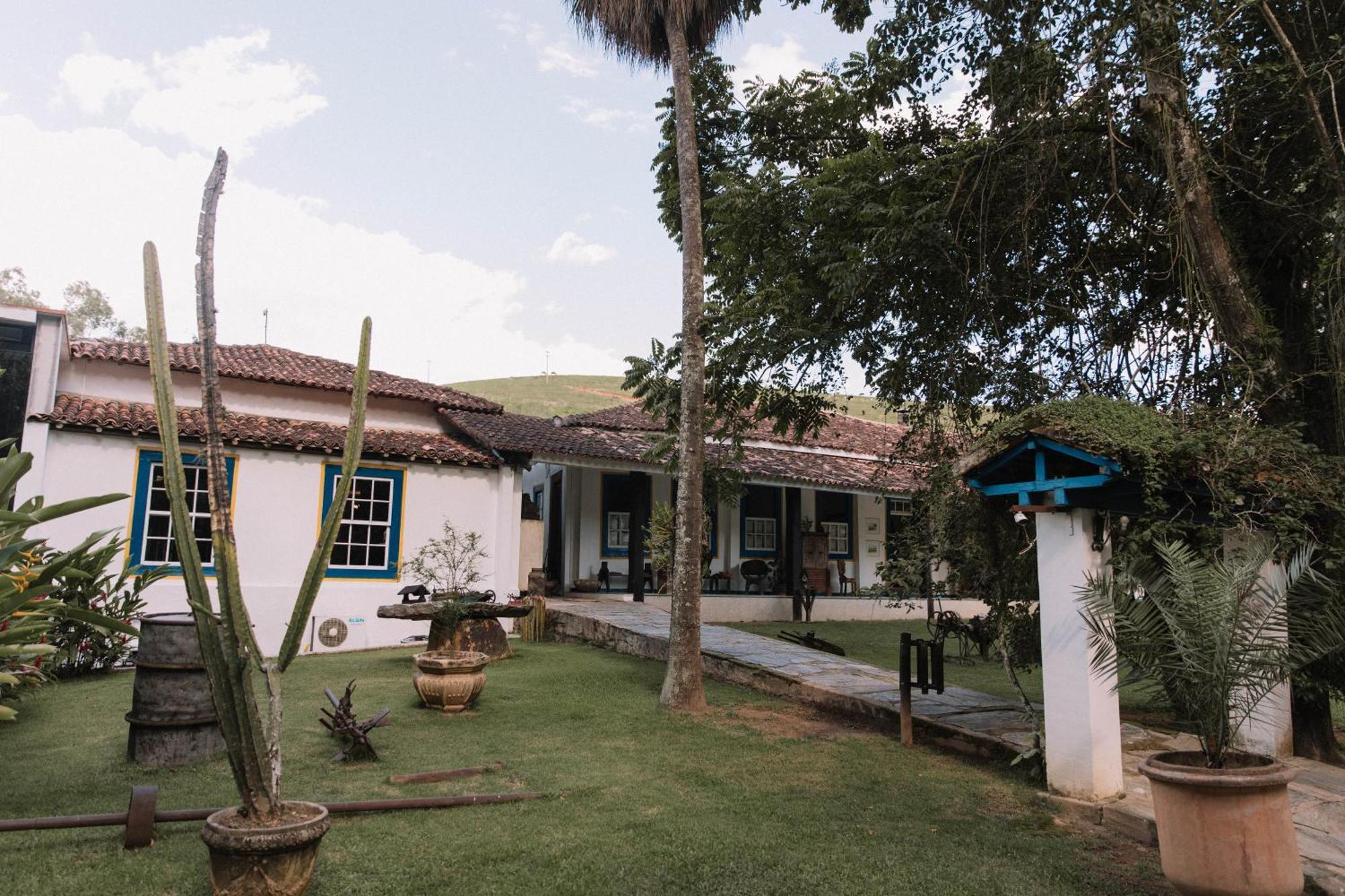 Resort Fazenda 3 Pinheiros Энженейру-Пассос Экстерьер фото